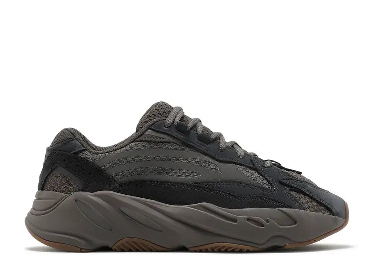 ADIDAS YEEZY BOOST 700 V2  MAUVE
