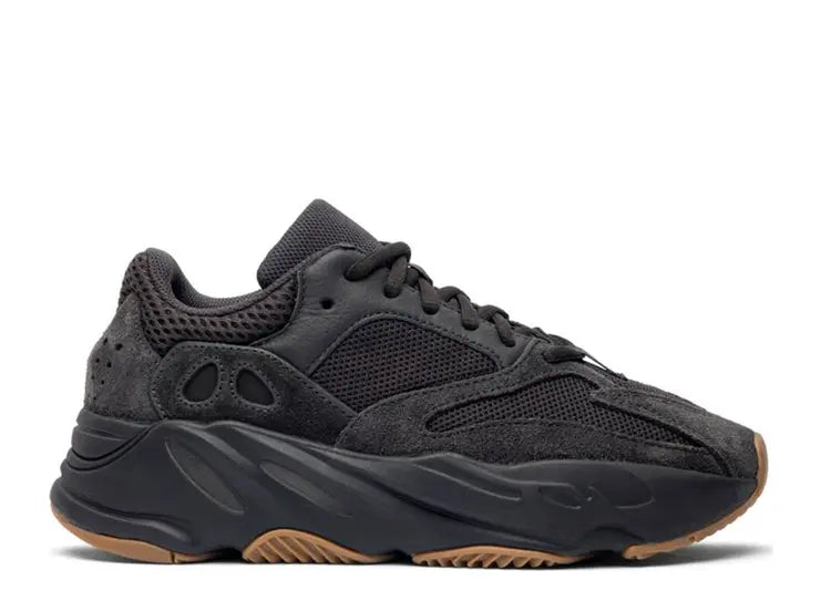 ADIDAS YEEZY BOOST 700 UTILITY BLACK