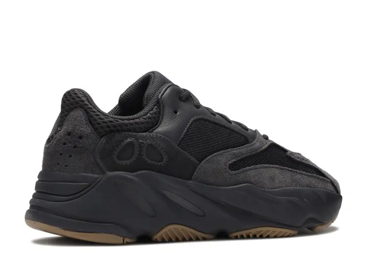 ADIDAS YEEZY BOOST 700 UTILITY BLACK