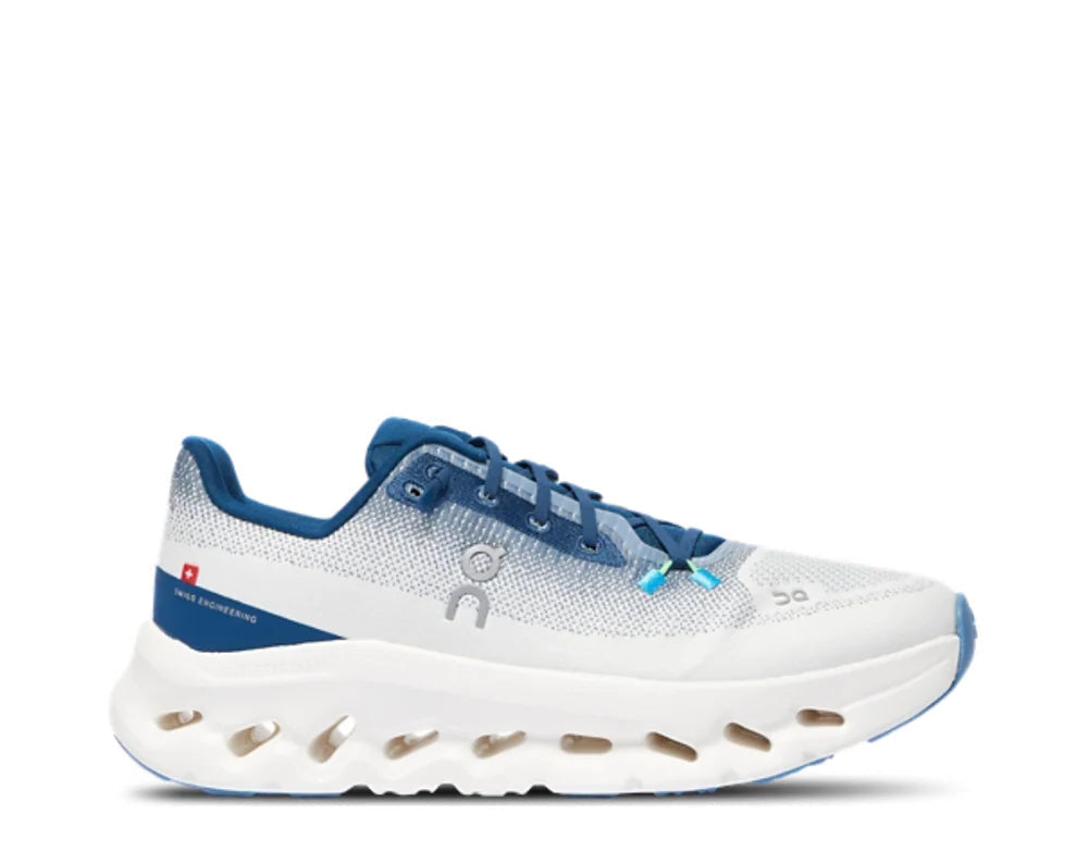 ON RUNNING CLOUDTILT IVORY TEMPEST