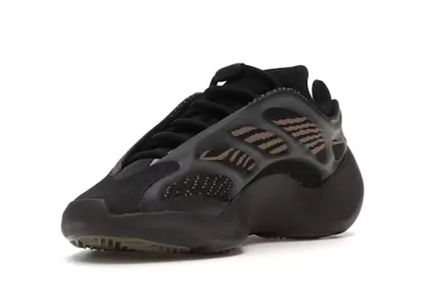 YEEZY 700 V3 CLAY BROWN