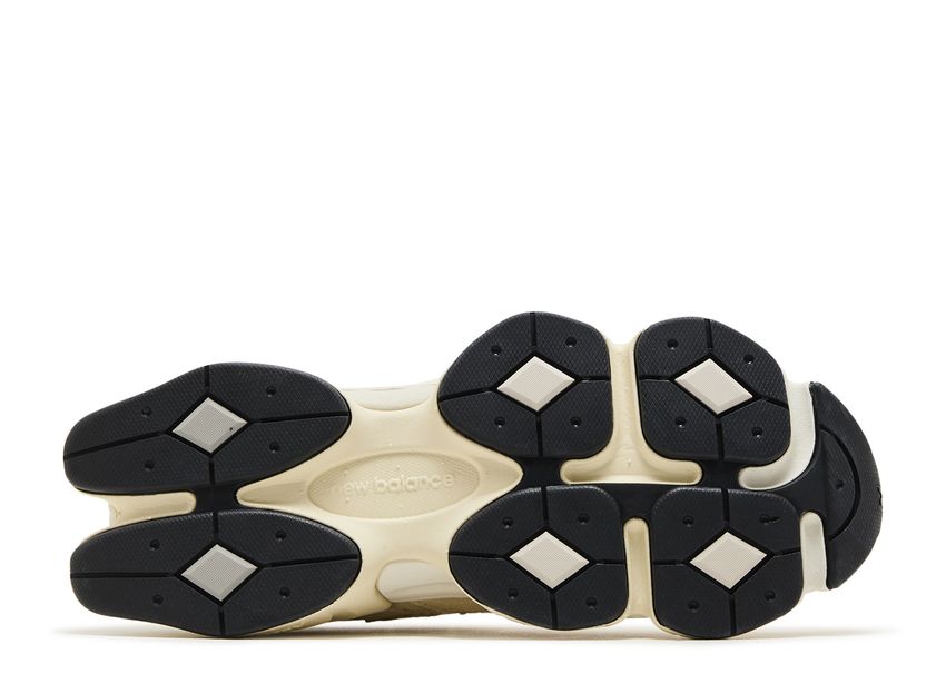 NEW BALANCE 9060 CALCIUM SEA SALT