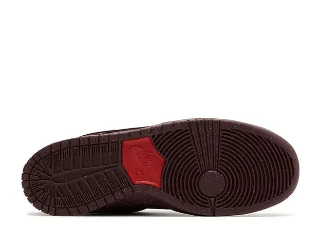 SB DUNK LOW CITY OF LOVE BURGUNDY CRUSH