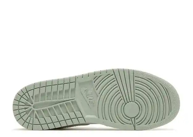 JORDAN 1 LOW SEAFOAM