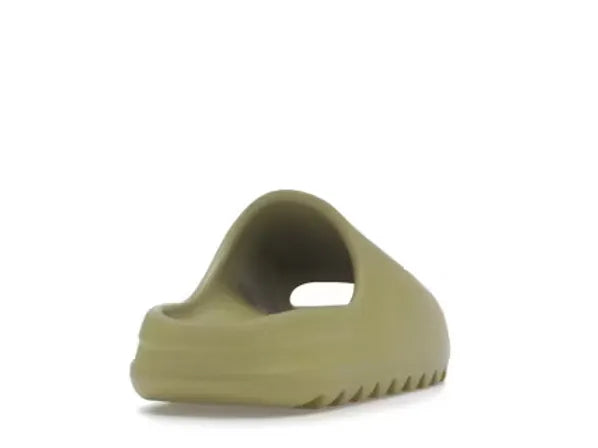 YEEZY SLIDE RESIN