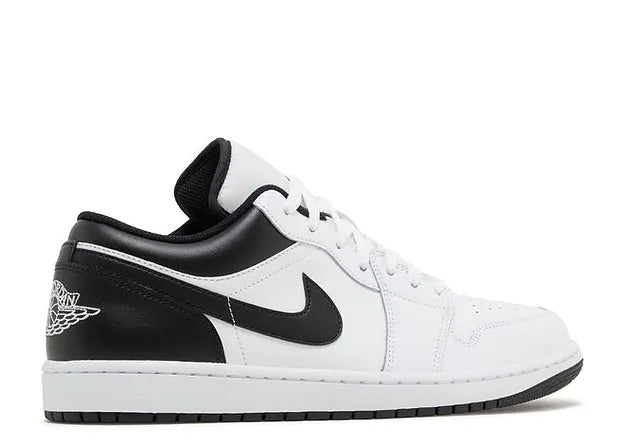 JORDAN 1 LOW BLACK WHITE