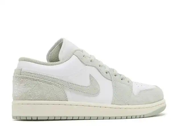 JORDAN 1 LOW SEAFOAM