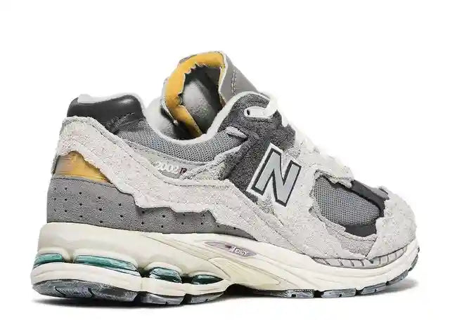 NEW BALANCE 2002R PROTECTION PACK RAIN CLOUD