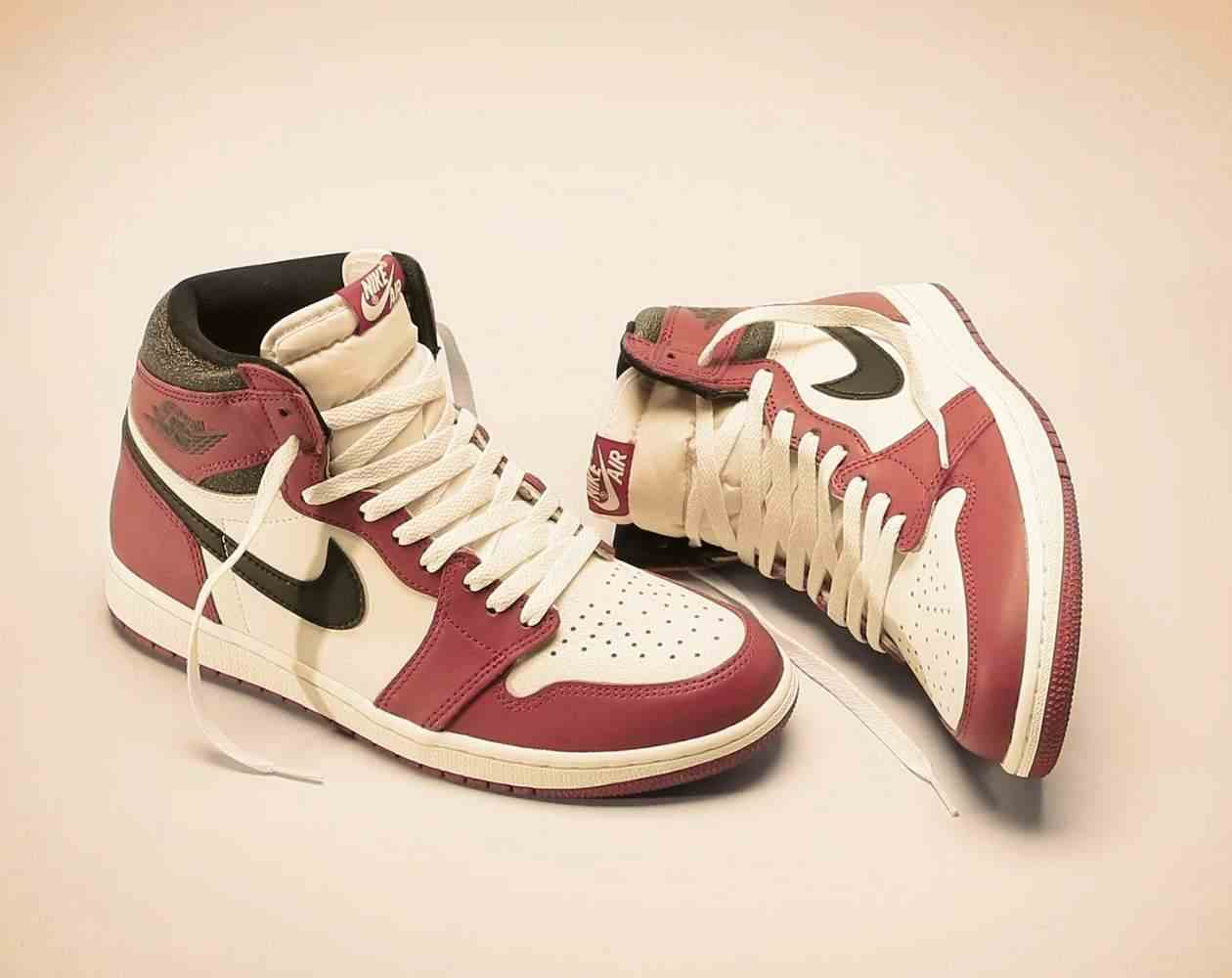Jordan 1 high Lost and Found shoe