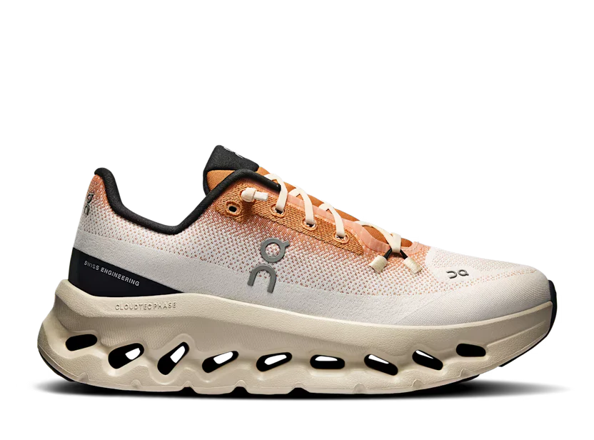 ON RUNNING CLOUDTILT IVORY ALMOND (W)