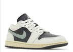 JORDAN 1 LOW JADE SMOKE (W)