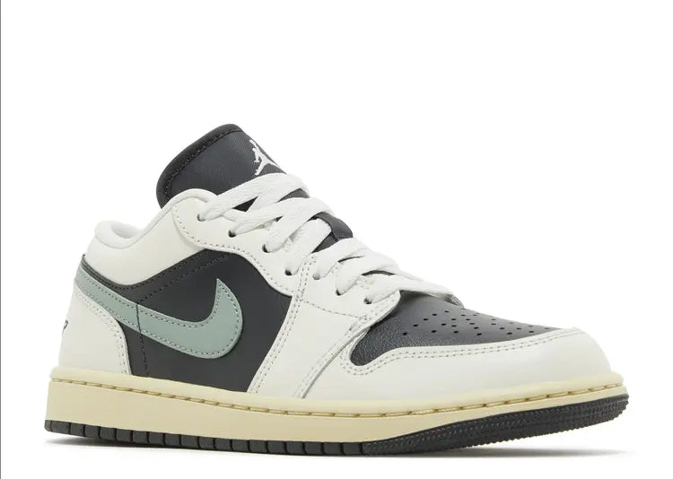 Jordan 1 Low Jade Smoke (W)