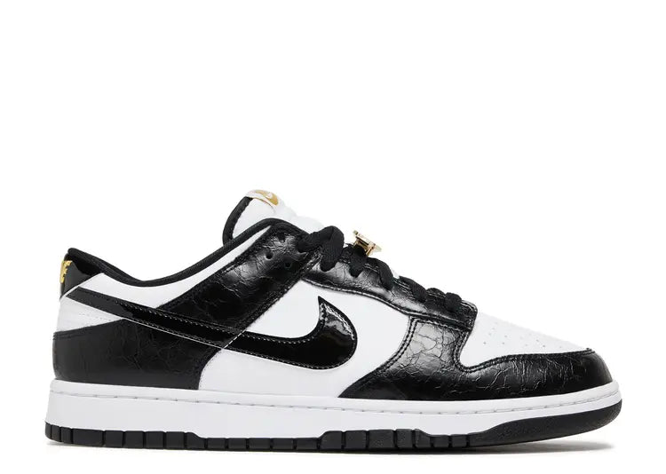 DUNK LOW WORLD CHAMPS BLACK WHITE