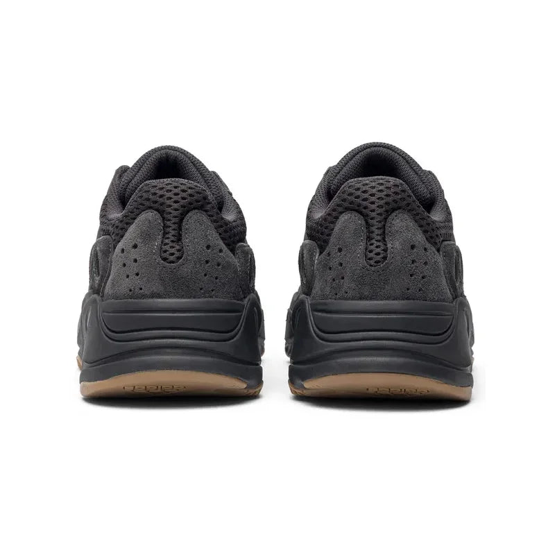 ADIDAS YEEZY BOOST 700 UTILITY BLACK
