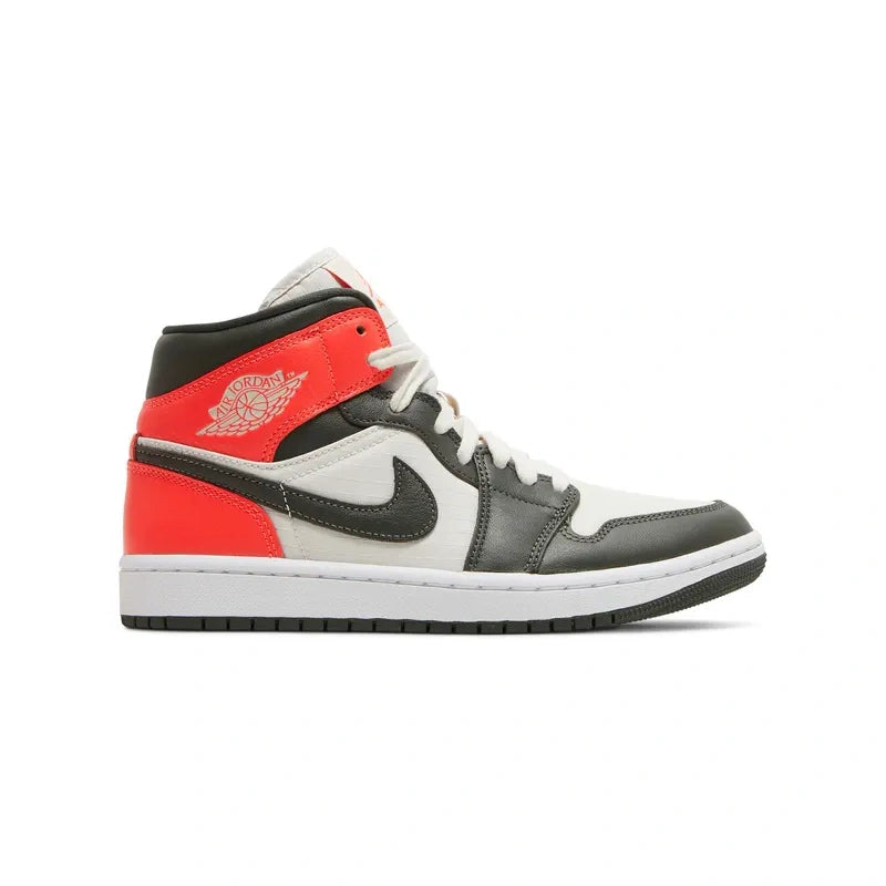 AIR JORDAN 1 MID OREWOOD NEWSPRINT