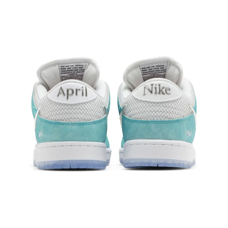 SB DUNK LOW APRIL SKATEBOARD