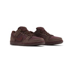 SB DUNK LOW	CITY OF LOVE BURGUNDY CRUSH