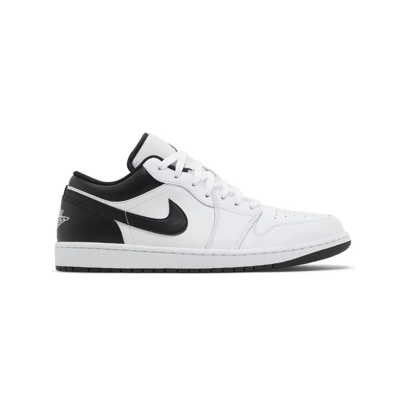 JORDAN 1 LOW BLACK WHITE