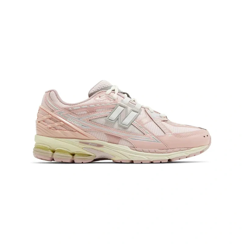 NEW BALANCE 1906U LUNAR NEW YEAR SHELL PINK