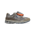 NEW BALANCE 2002R POUCH CASTLE GREY
