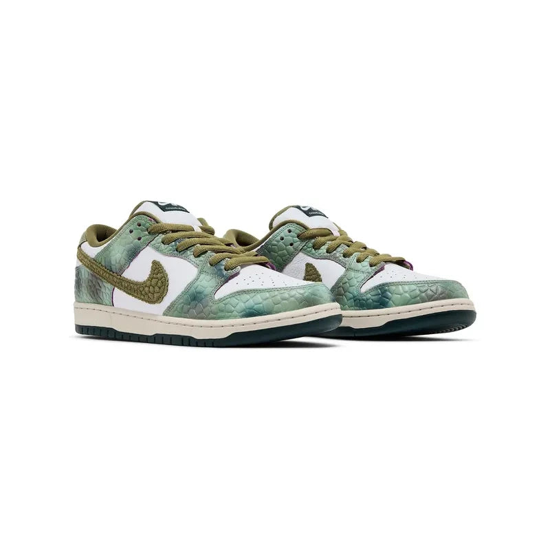 NIKE SB DUNK LOW ALEXIS SABLONE CHAMELEON