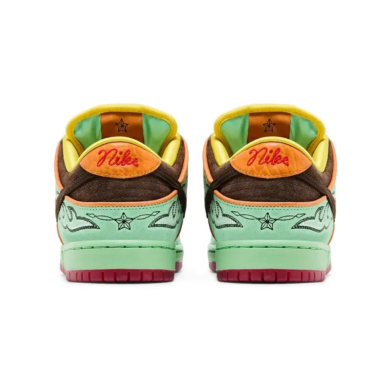NIKE SB DUNK LOW RODEO