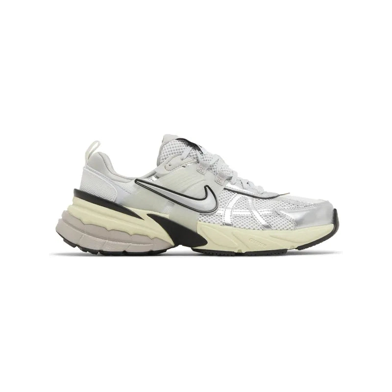 NIKE V2K RUN SUMMIT WHITE METALLIC SILVER