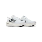 NIKE VOMERO PLUS RUN PACK