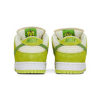 SB DUNK LOW GREEN APPLE