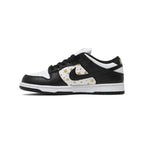 SB DUNK LOW SUPREME BLACK