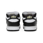 SB DUNK LOW SUPREME BLACK