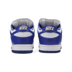 SB DUNK LOW SUPREME HYPER ROYAL