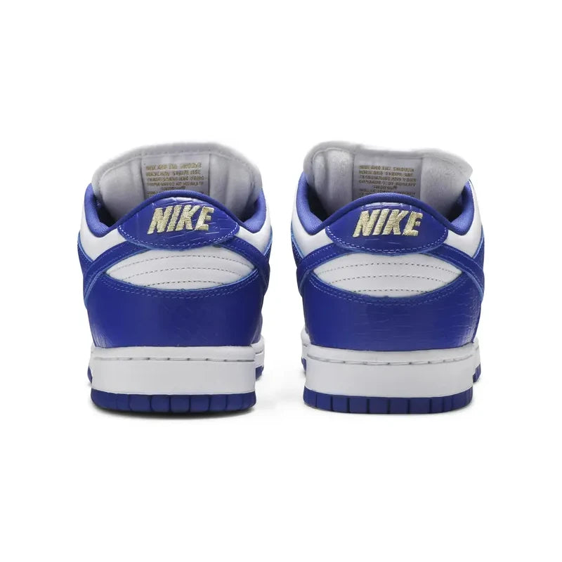 SB DUNK LOW SUPREME HYPER ROYAL