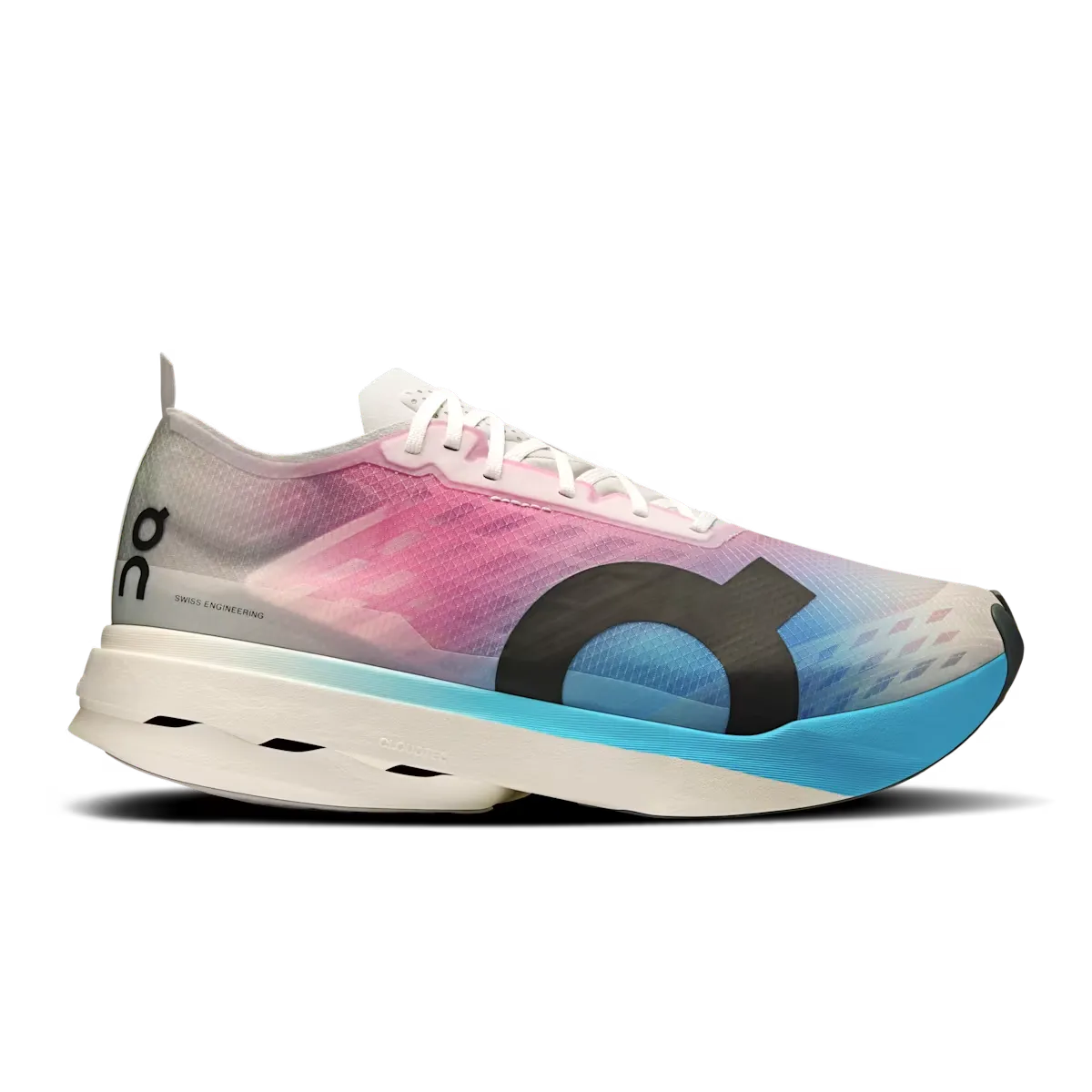 ON RUNNING CLOUDBOOM STRIKE WHITE HORIZON