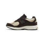 NEW BALANCE 2002R GORE-TEX BLACK COFFEE