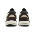 NEW BALANCE 2002R GORE-TEX BLACK COFFEE