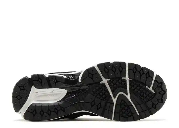 NEW BALANCE 2002R BLACK GUNMETAL