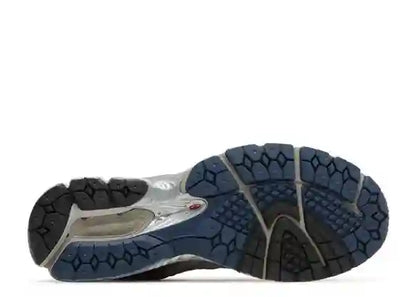 NEW BALANCE 2002R POUCH CASTLE GREY