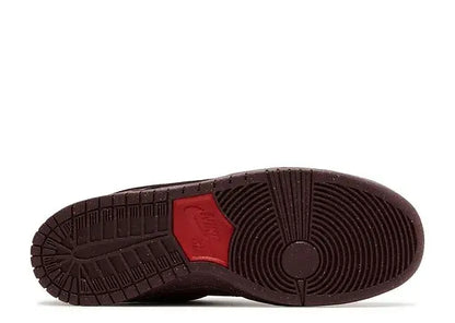 SB DUNK LOW CITY OF LOVE BURGUNDY CRUSH