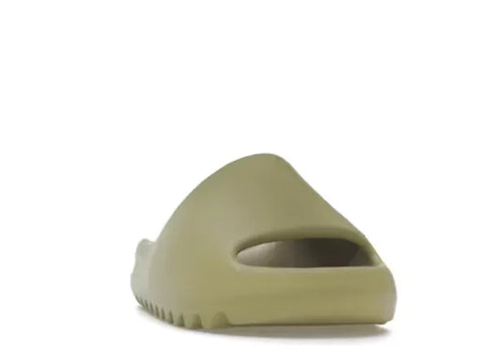YEEZY SLIDE RESIN