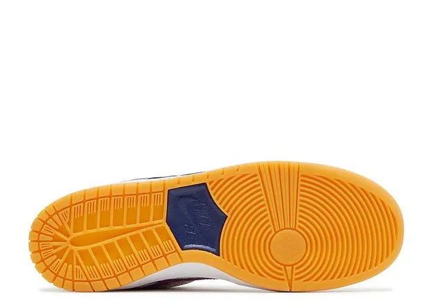 SB DUNK LOW RAYSSA LEAL