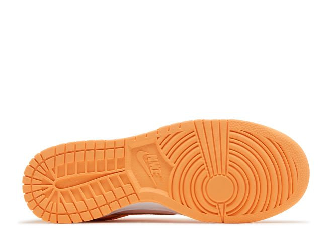 WMNS DUNK LOW PEACH CREAM