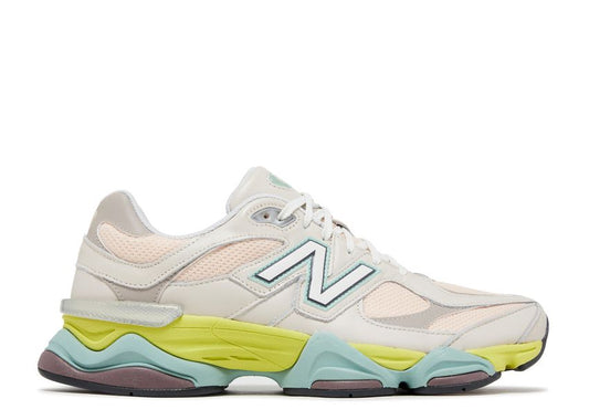 NEW BALANCE 9060 MOONBEAM VINTAGE ROSE