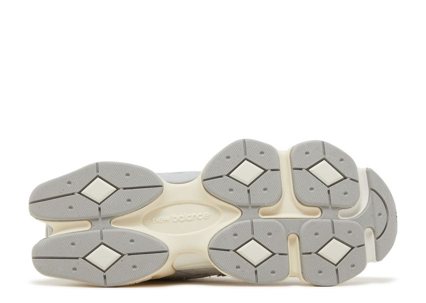 NEW BALANCE 9060 QUARTZ GREY