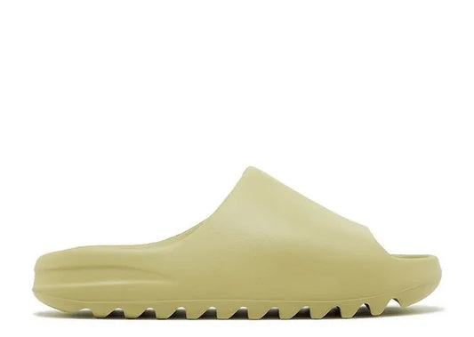 YEEZY SLIDE RESIN