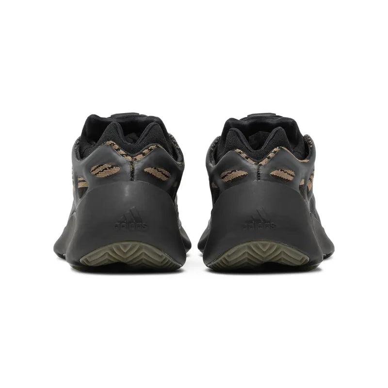 YEEZY 700 V3 CLAY BROWN