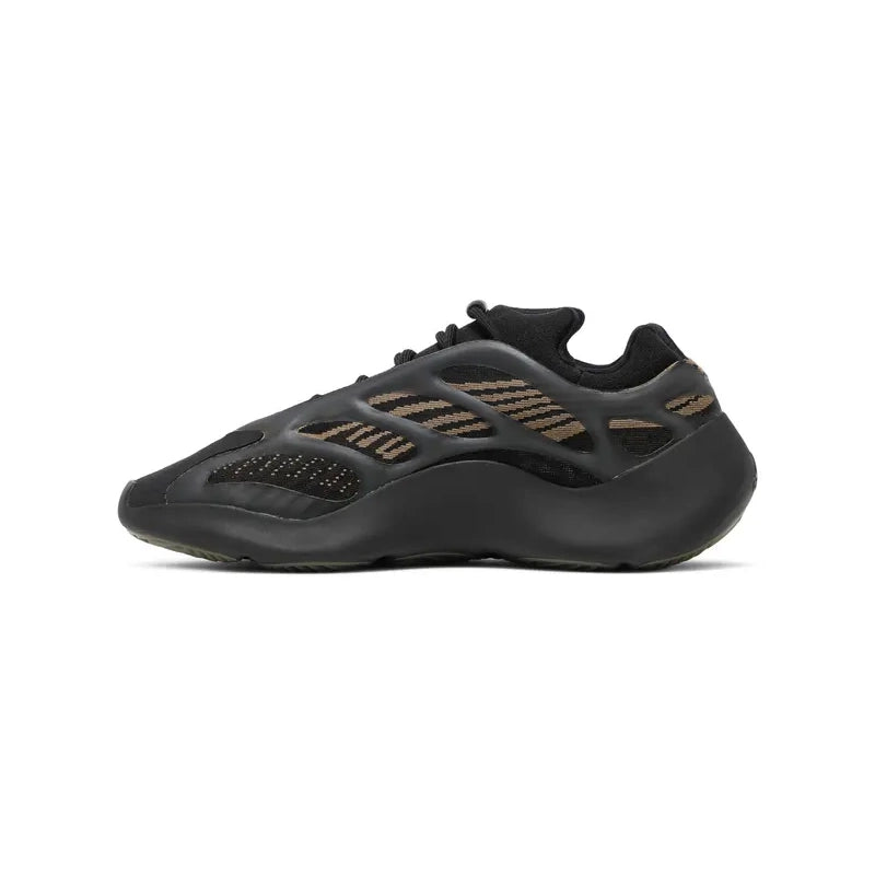 YEEZY 700 V3 CLAY BROWN
