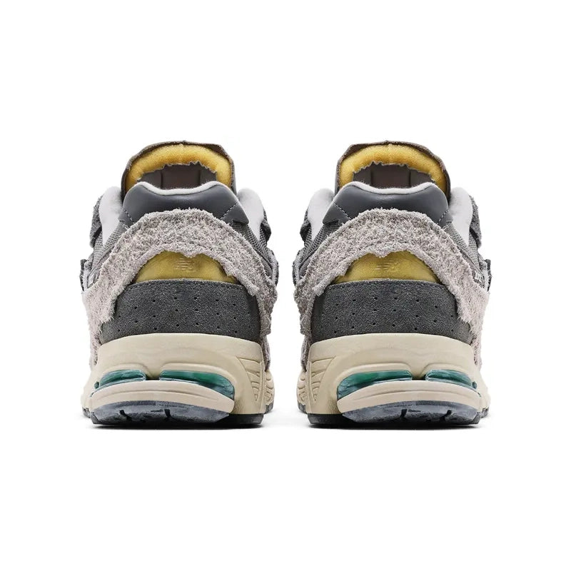 NEW BALANCE 2002R PROTECTION PACK RAIN CLOUD