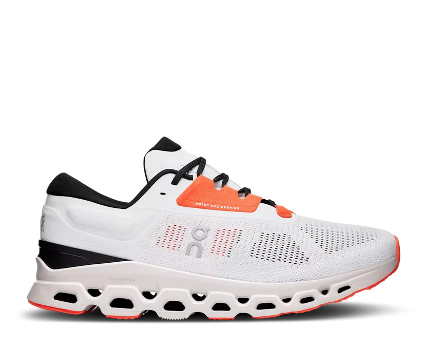ON RUNNING CLOUDSTRATUS 3 WHITE SAND